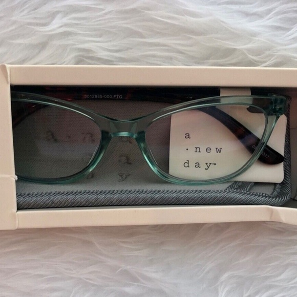 A New Day Women's Cateye Blue Light Filtering Glasses W/Soft Case - Green/Brown - Picture 4 of 8